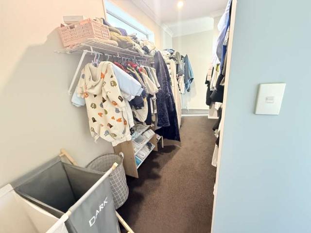 House for sale in Chaslands, Canterbury