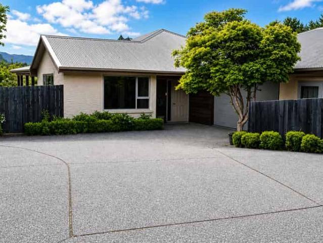 House for rent in Otakou