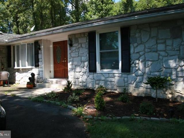 House for sale in Bunker Hill, West Virginia