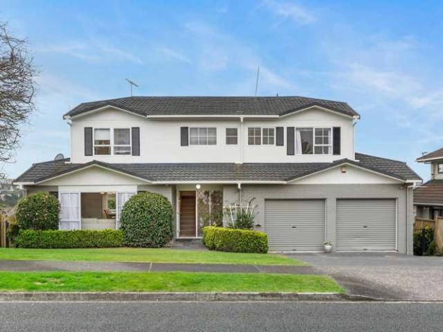 House for sale in Chatswood, Kaipātiki