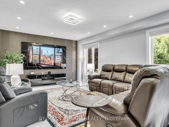 House for sale in Brampton, Golden Horseshoe