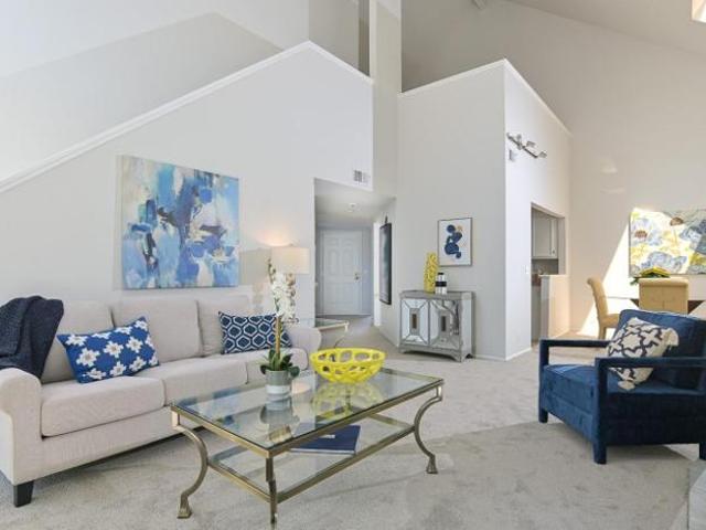 Condo for sale in Palo Alto, California