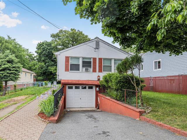 House for sale in New York