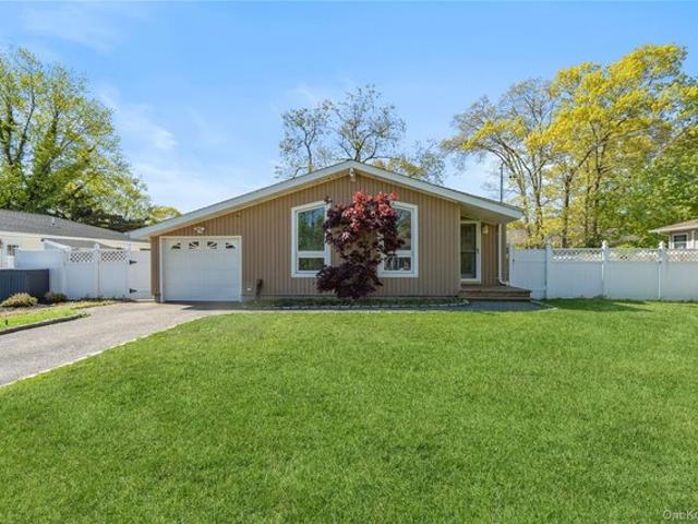 House for sale in Centereach, New York