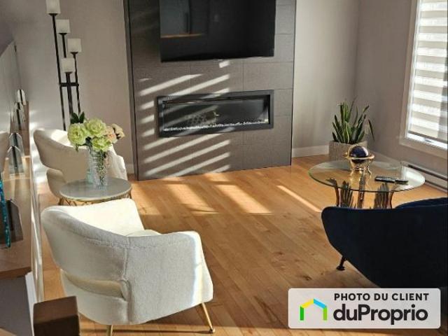 House for rent in Saint-Constant, Montérégie