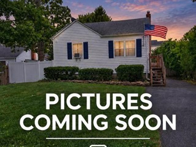 House for sale in Shirley, Town of Brookhaven
