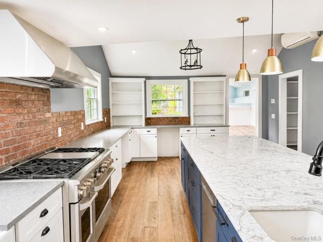 House for sale in Millwood, New York