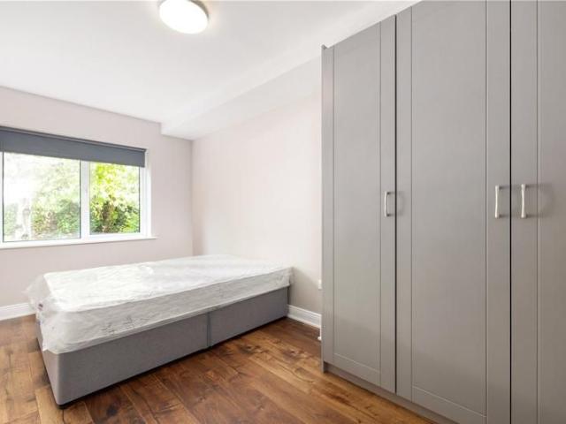 Apartment to rent in Bluebell, North Tipperary