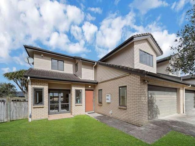 Townhouse for sale in Howick, Oroua County