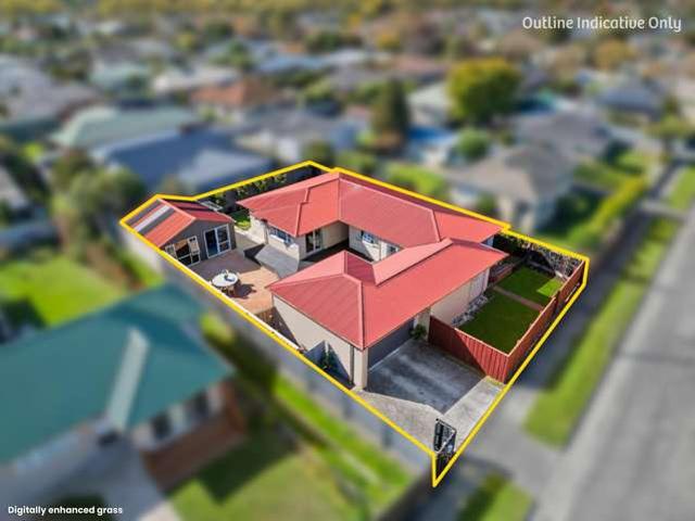 House for sale in Chaslands, Canterbury