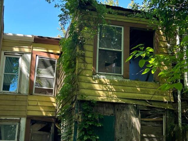 Townhouse for sale in Trenton