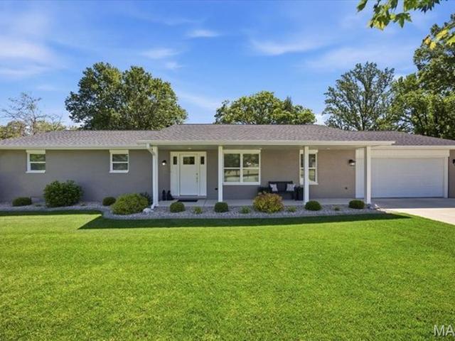 House for sale in Troy, Illinois