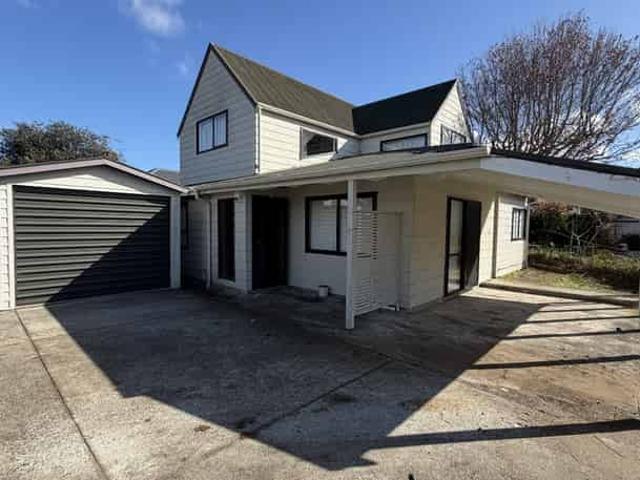 House for rent in Mount Wellington, Oroua County