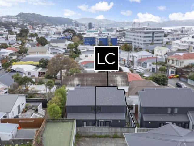Townhouse for sale in Mount Cook, Wellington