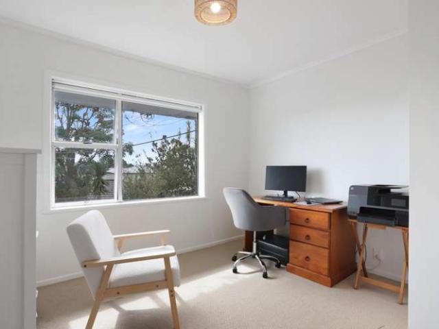 House for sale in Oratia