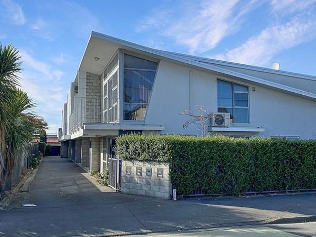 Apartment for rent in Heathcote, Canterbury
