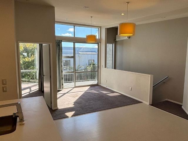 Apartment for rent in Heathcote, Canterbury