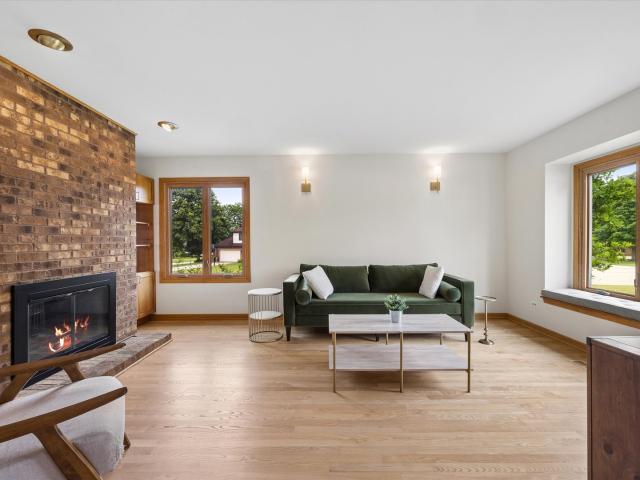 House for sale in Willow Springs, Illinois