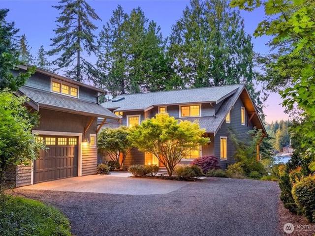 House for sale in Bainbridge Island, Washington