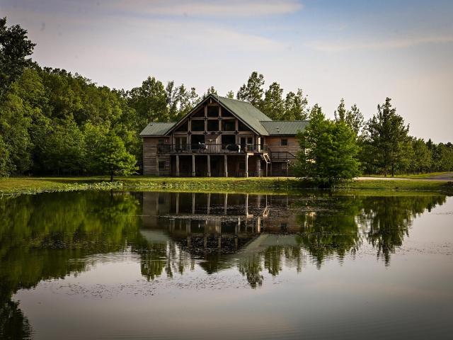 House for sale in Ark