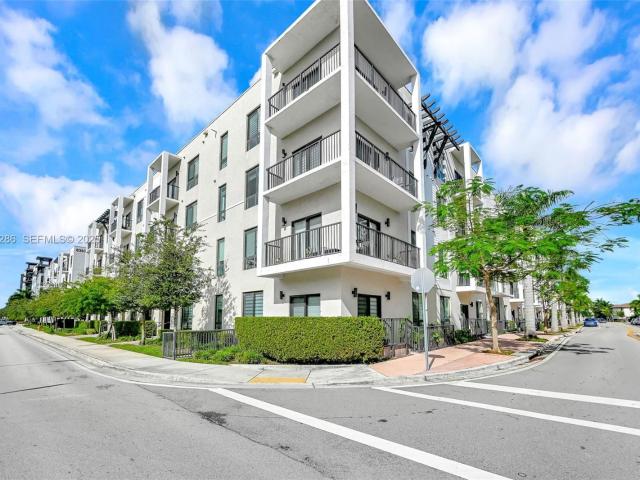 Condo for sale in Doral, Florida