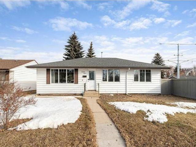 House for sale in Edmonton