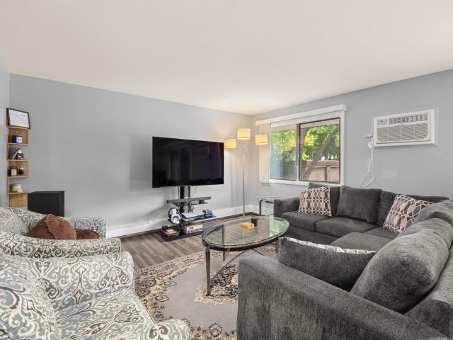 Condo for sale in Woodridge, Illinois