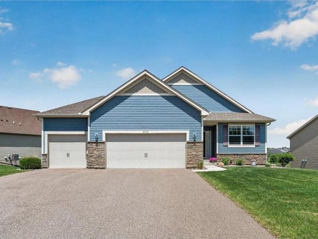 House for sale in Cottage Grove, Minnesota