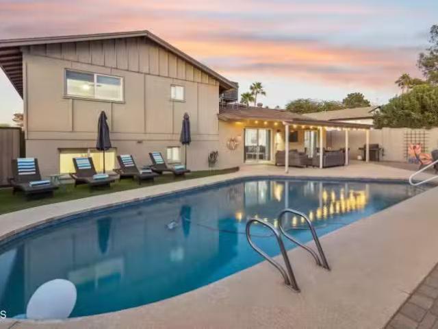 House for sale in Scottsdale House for sale in Scottsdale