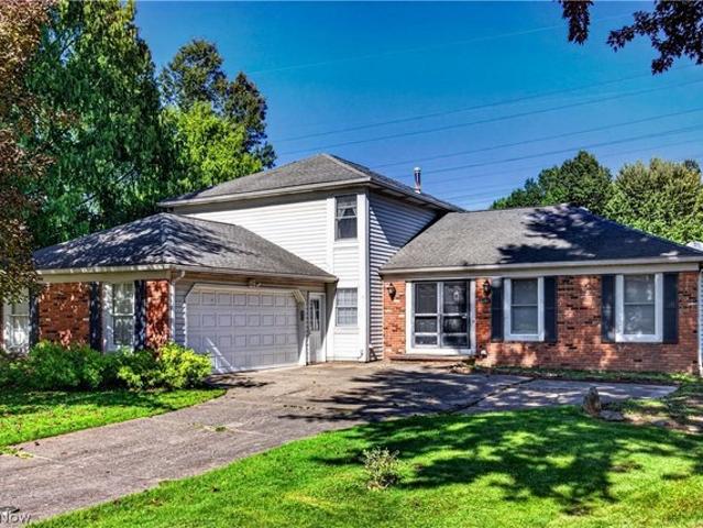 House for sale in Olmsted Falls, Cuyahoga County