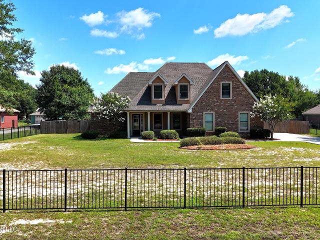 House for sale in Ocean Springs, Mississippi