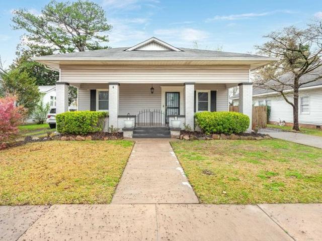 House for sale in Maplewood, Leeds