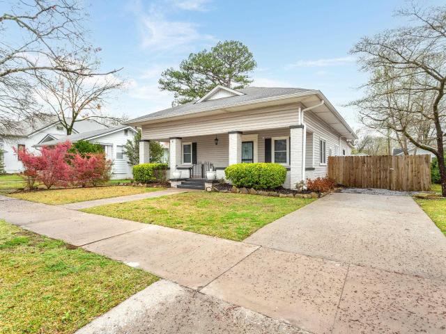 House for sale in Leeds, Alabama