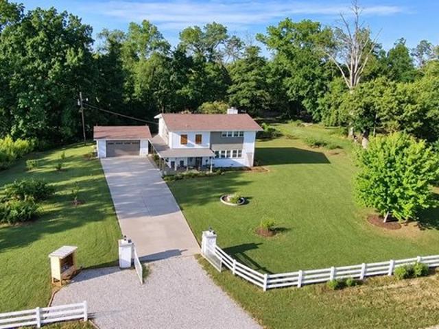 House for sale in Troy, Madison County
