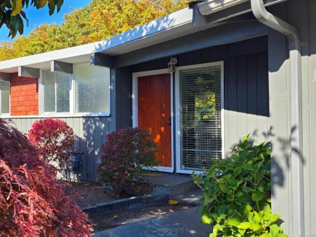 House for sale in Newcastle and Brechin, Nanaimo