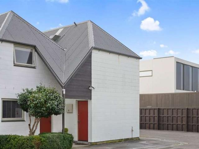 House for sale in Merivale, Canterbury