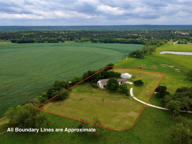 House for sale in Hamilton, Texas