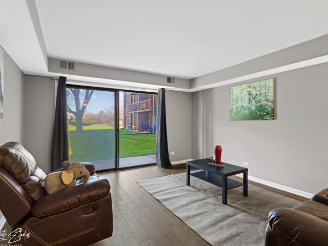 Condo for sale in Homewood, Illinois