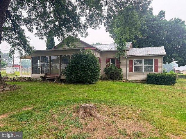 House for sale in Newport, Pennsylvania