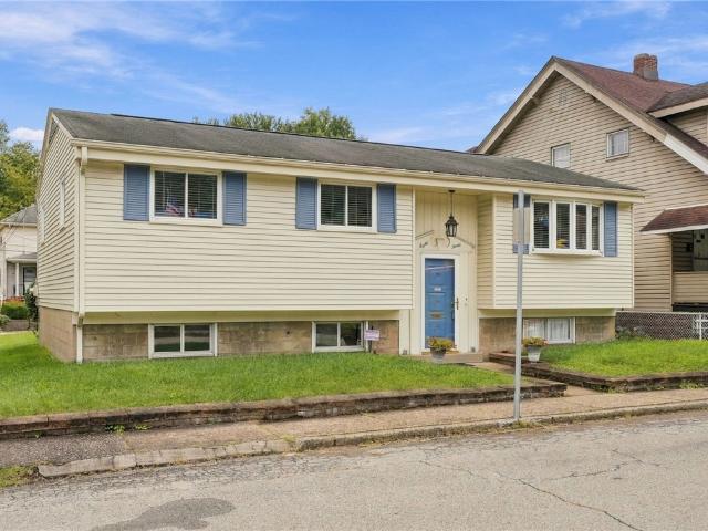 House for sale in Hites, East Deer Township