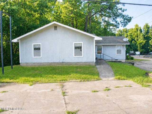 House for sale in Grenada, Mississippi
