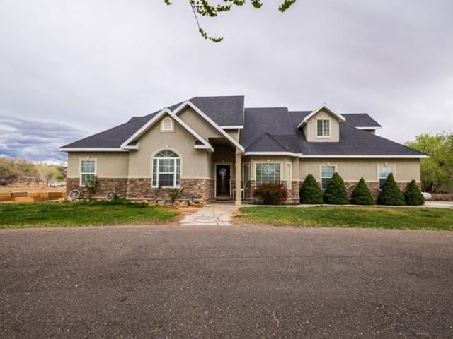 House for sale in Roosevelt, Utah