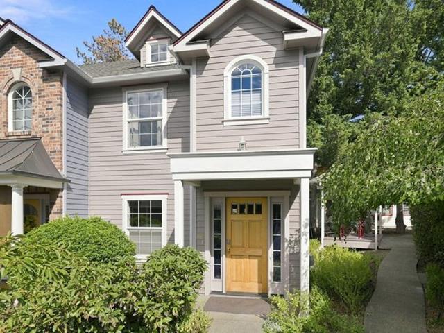 Townhouse for sale in Oregonia