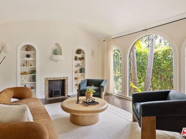 House for sale in Canoga Park, California