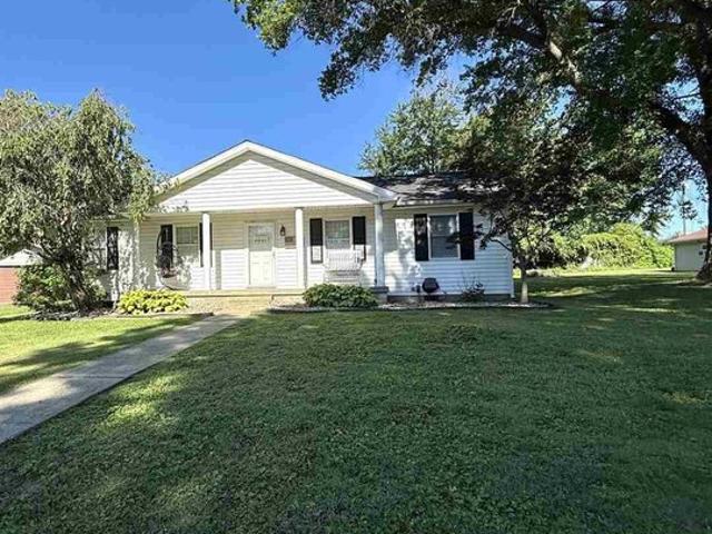House for sale in Dugger, Indiana