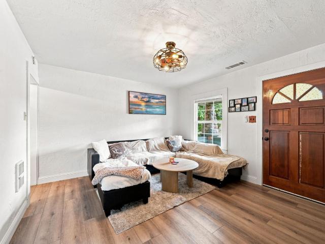 House for sale in Shasta, California