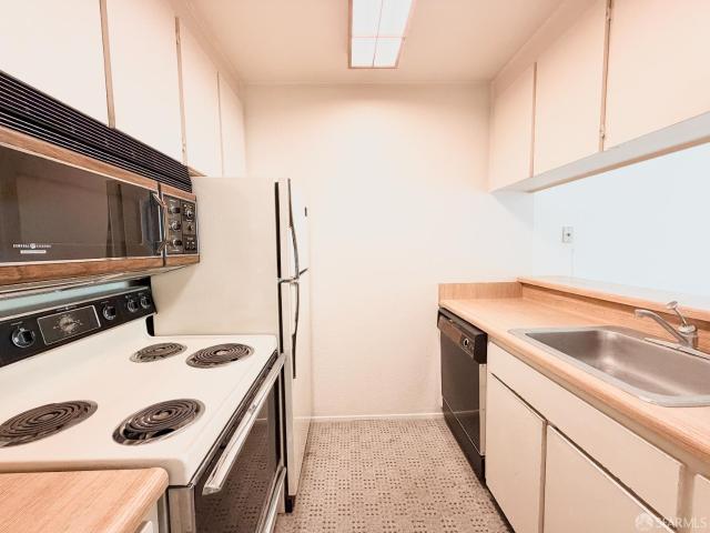 Condo for sale in San Mateo, California