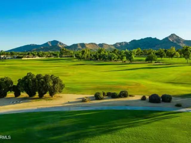 House for sale in Paradise Valley