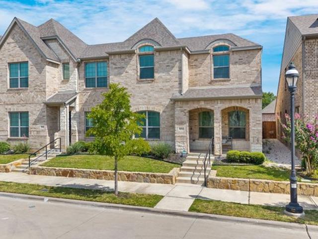 Townhouse for sale in North Richland Hills, Texas