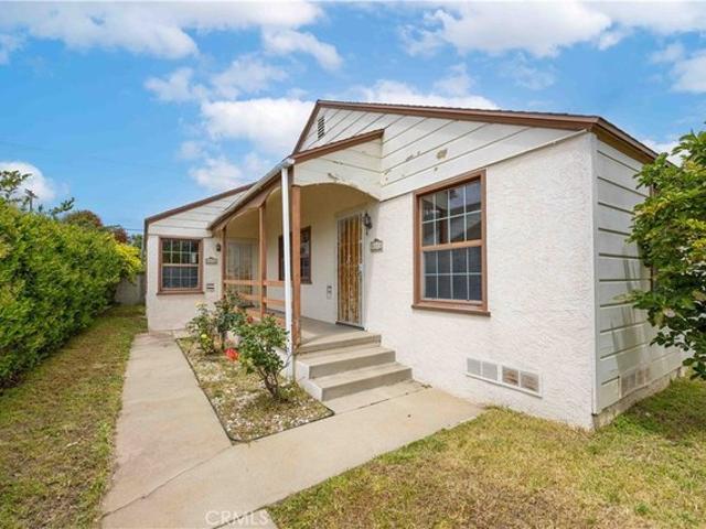 Townhouse for sale in Canoga Park, California